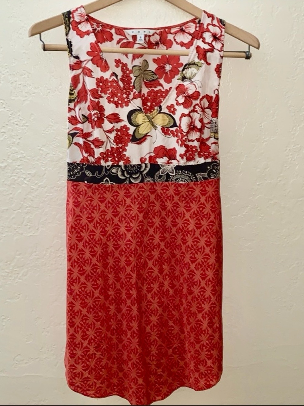 Cabi 100% Silk Floral Tunic Top Sleeveless V Neck Butterfly Red White Black S